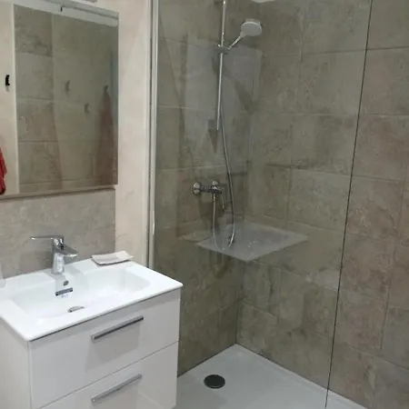 Bed & Breakfast D'hote A Caserella, Maison De Village Renovee Avec Vue Sur