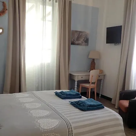 فندق مبيت وإفطار D'hote A Caserella, Maison De Village Renovee Avec Vue Sur 3*