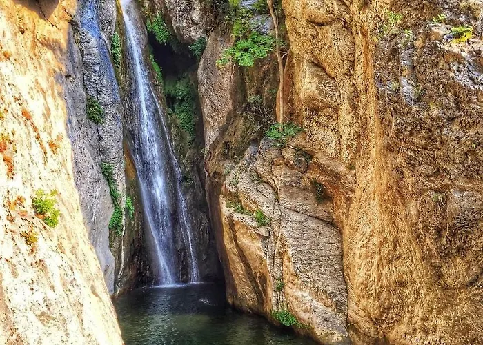 D'hote A Caserella, Maison De Village Renovee Avec Vue Sur 住宿加早餐酒店 Valle-di-Campoloro