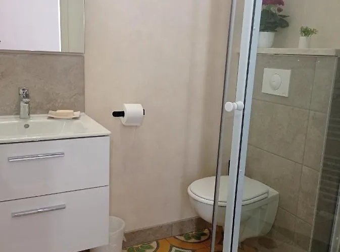 住宿加早餐酒店 D'hote A Caserella, Maison De Village Renovee Avec Vue Sur Valle-di-Campoloro