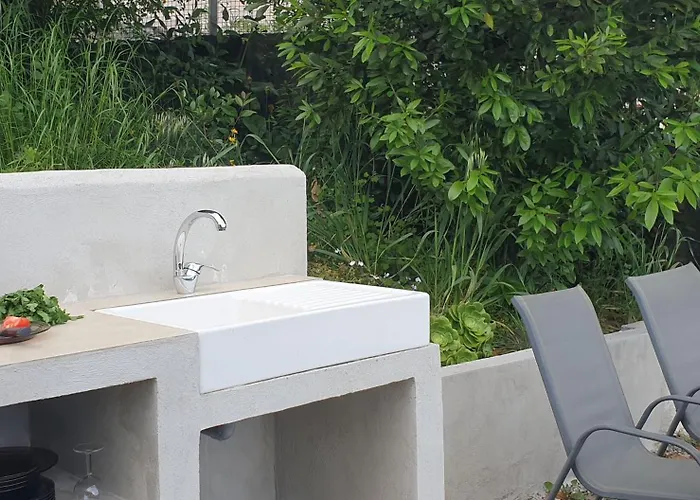 住宿加早餐酒店 D'hote A Caserella, Maison De Village Renovee Avec Vue Sur Valle-di-Campoloro