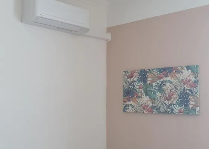 D'hote A Caserella, Maison De Village Renovee Avec Vue Sur 住宿加早餐酒店 3*