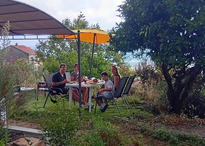 D'hote A Caserella, Maison De Village Renovee Avec Vue Sur