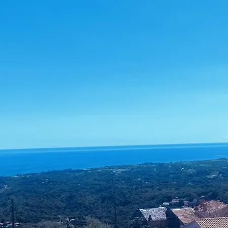 Oda ve Kahvaltı D'hote A Caserella, Maison De Village Renovee Avec Vue Sur