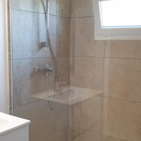 D'hote A Caserella, Maison De Village Renovee Avec Vue Sur Bed & Breakfast