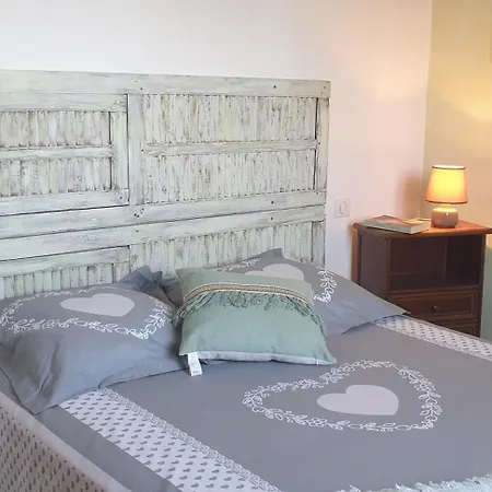 ベッド・アンド・ブレックファスト D'hote A Caserella, Maison De Village Renovee Avec Vue Sur