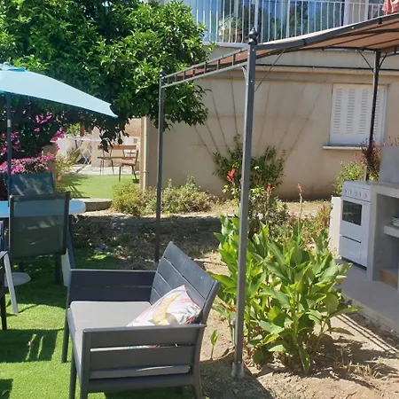 D'hote A Caserella, Maison De Village Renovee Avec Vue Sur Bed & Breakfast 3*