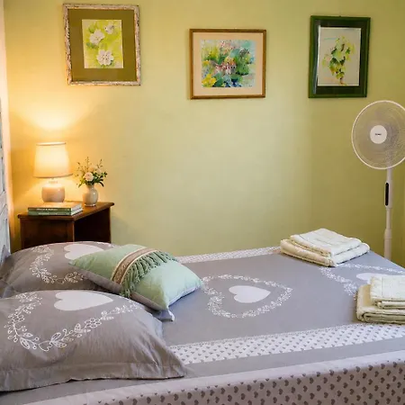 D'hote A Caserella, Maison De Village Renovee Avec Vue Sur Bed & Breakfast Valle-di-Campoloro