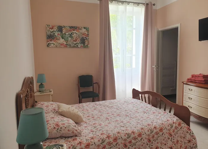 Oda ve Kahvaltı D'hote A Caserella, Maison De Village Renovee Avec Vue Sur 3*